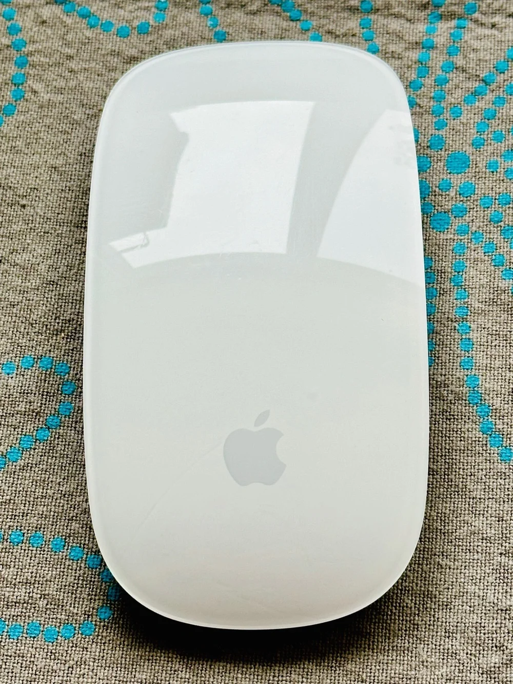 Apple Magic Mouse 2 Silver White Wireless Bluetooth Mac Rechargeable A1657 Clean